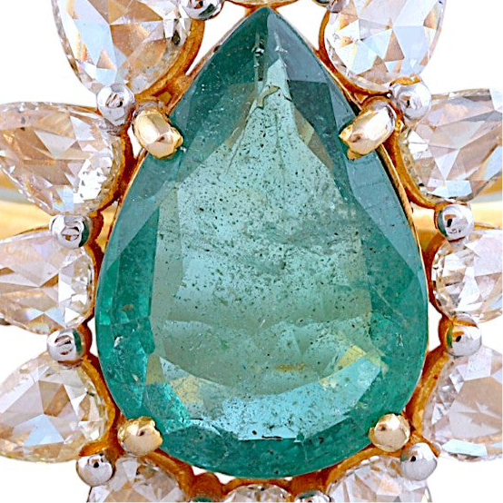 Spectacular Emerald Trillion Cut Diamond Dress Ring