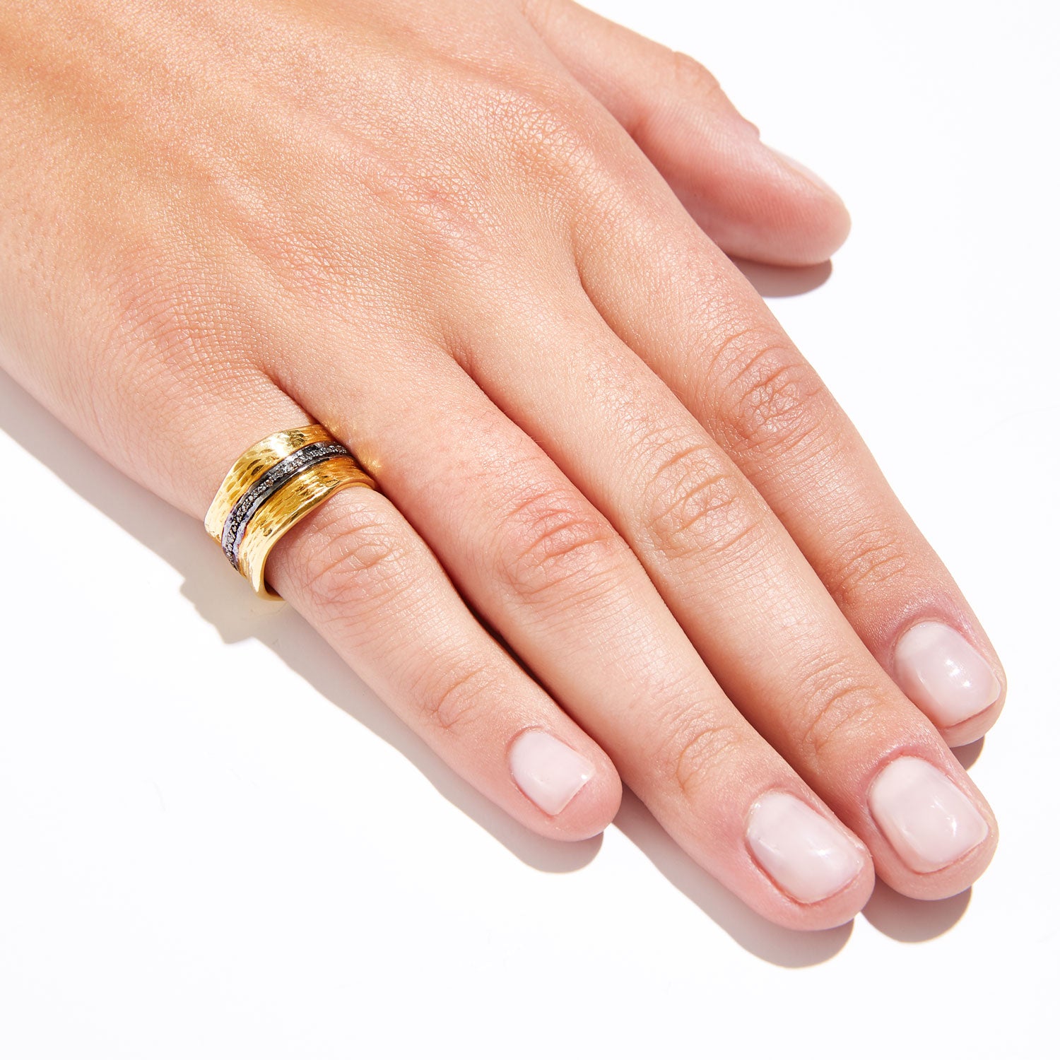 Jaipur Atelier Black Stripe Diamond Gold Band