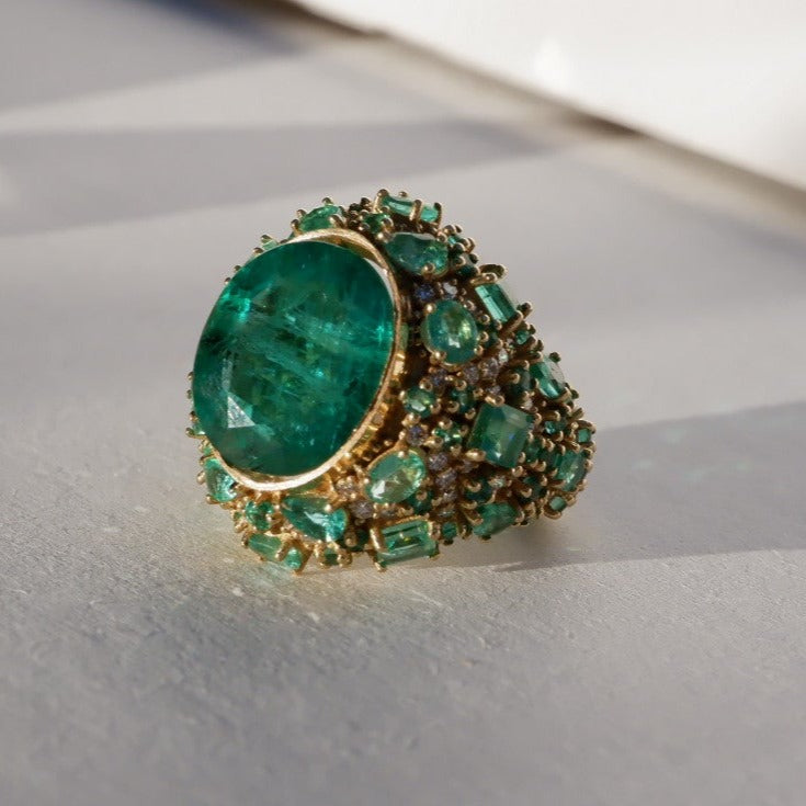 Emerald Bomba Diamond Cocktail Ring