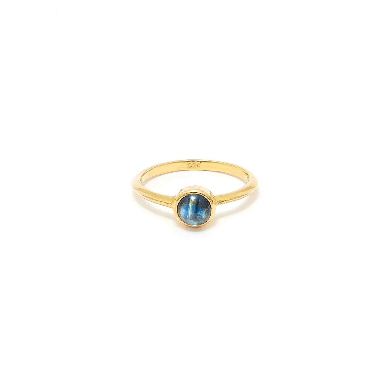 Petit Jai Sapphire Eight Ring