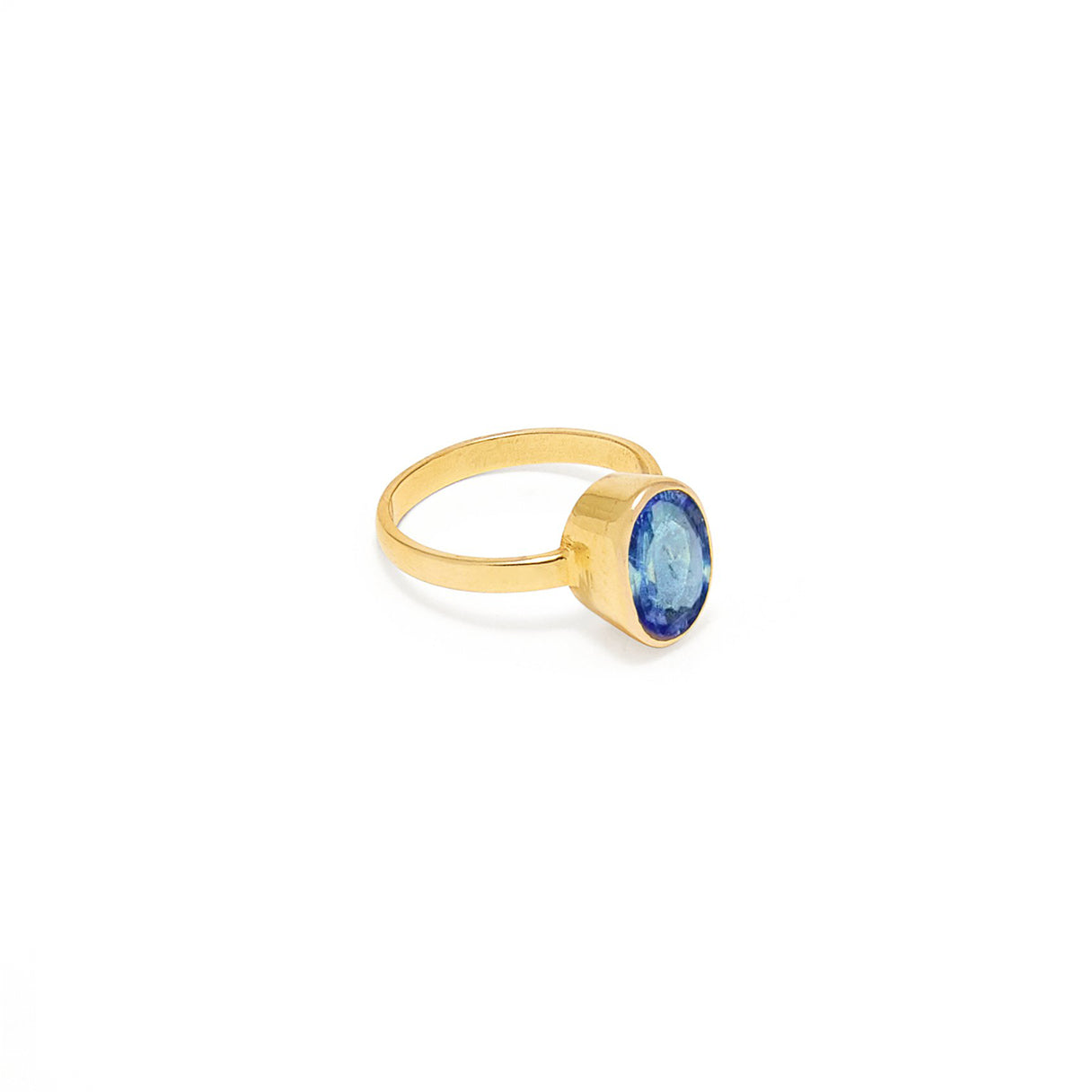 Sapphire Navratan Astrology Gold Ring