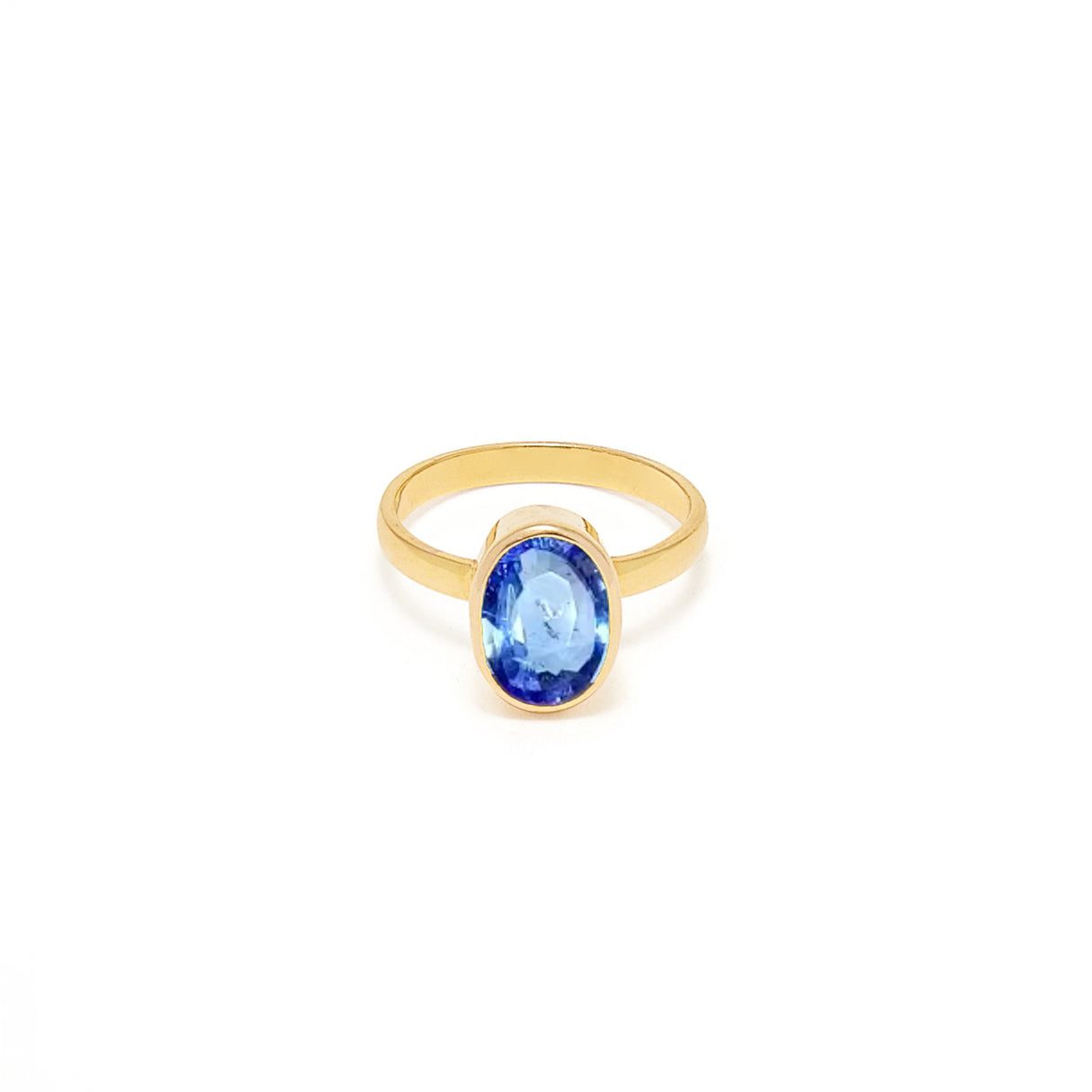 Sapphire Navratan Astrology Gold Ring